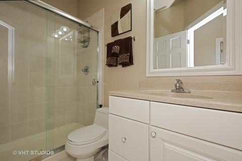 140 Kimball St, Elgin, IL 60120 photo 12