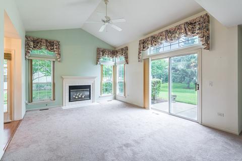 426 Cromwell Cir #1, Bartlett, IL 60103 photo 7