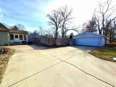 821 E 6th St, Centralia, IL 62801 photo 17