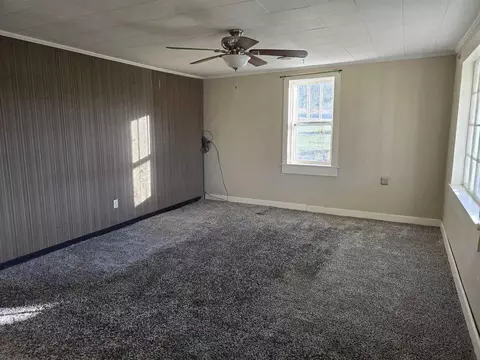 550 Old Broughton Rd, Eldorado, IL 62930 photo 11