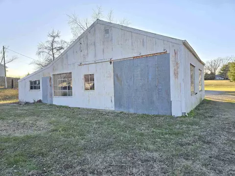 550 Old Broughton Rd, Eldorado, IL 62930 photo 7