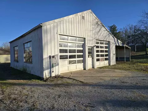 550 Old Broughton Rd, Eldorado, IL 62930 photo 6
