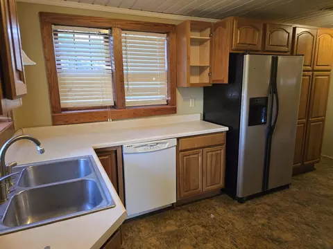 550 Old Broughton Rd, Eldorado, IL 62930 photo 13
