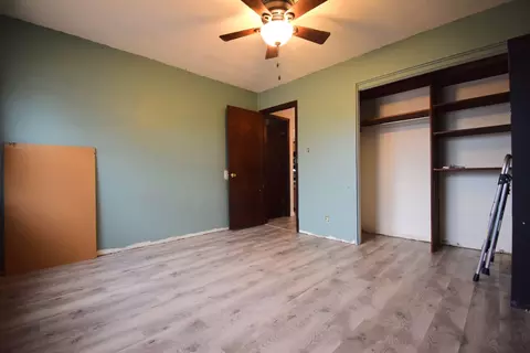 Bedroom - 69 Cherry Dr, Mount Vernon, IL 62864 photo 6 of 7