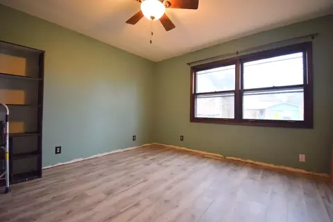 Bedroom - 69 Cherry Dr, Mount Vernon, IL 62864 photo 5 of 7
