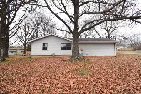 Exterior - 69 Cherry Dr, Mount Vernon, IL 62864 photo 3 of 6
