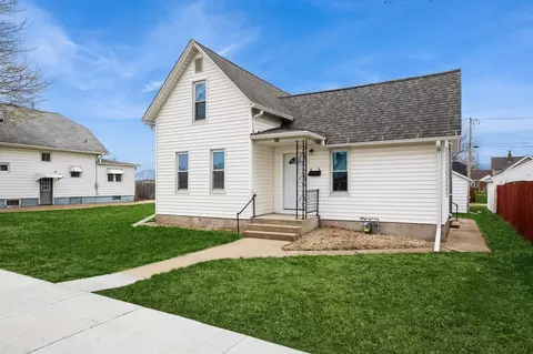 707 19th Ave, Fulton, IL 61252