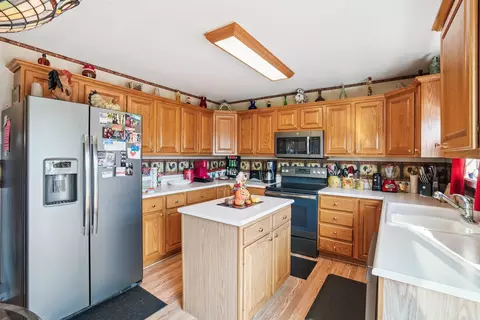 Kitchen - 3524 34th St, Moline, IL 61265 photo 1 of 3
