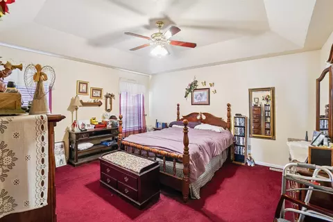 Bedroom - 3524 34th St, Moline, IL 61265 photo 2 of 6