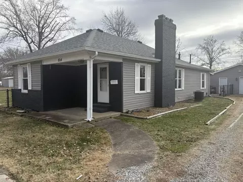804 E Clark St, West Frankfort, IL 62896