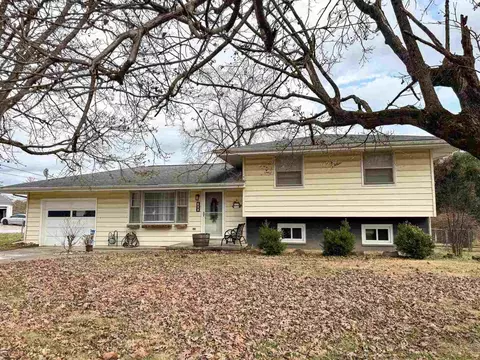 300 Williford Rd, Jonesboro, IL 62952