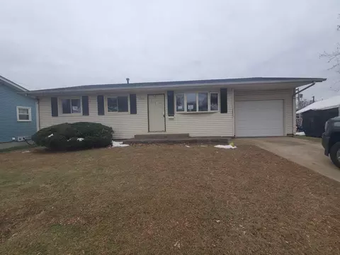 3305 3rd A St, East Moline, IL 61244