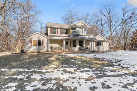 8100 149th St W, Taylor Ridge, IL 61284