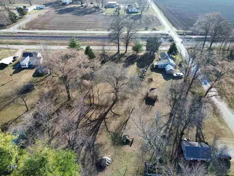 104 N Malone St, Sims, IL 62886 photo 4
