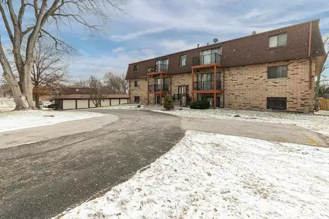 5102 25th Ave Ct #102, Moline, IL 61265