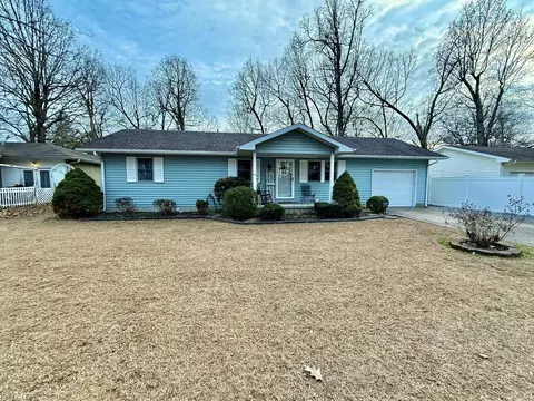 212 E 19th St, Metropolis, IL 62960 photo 2