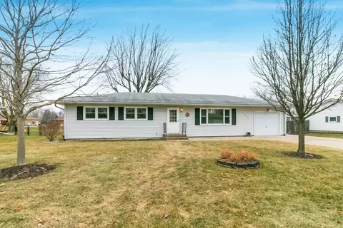 11622 3rd St, Milan, IL 61264