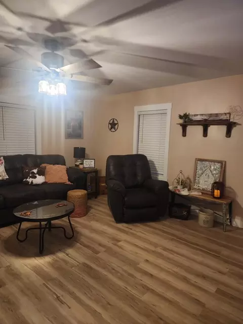 Living - 8350 Il-147, Simpson, IL 62985 photo 2 of 2