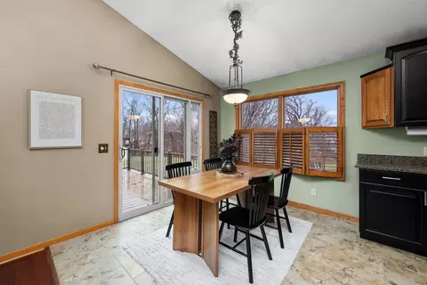 2916 44th St, Moline, IL 61265 photo 7