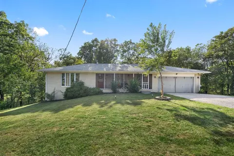 14028 Knoxville Rd, Milan, IL 61264