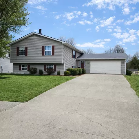 4412 Woodglen Ln, Mount Vernon, IL 62864