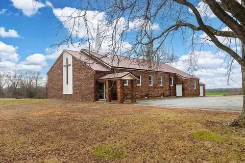 5751 Orient Blacktop, Benton, IL 62812