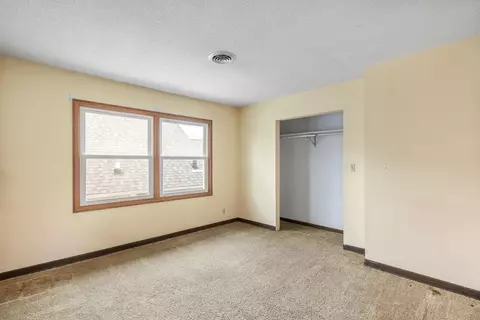 Bedroom - 2334 5th St, Moline, IL 61265 photo 1 of 4