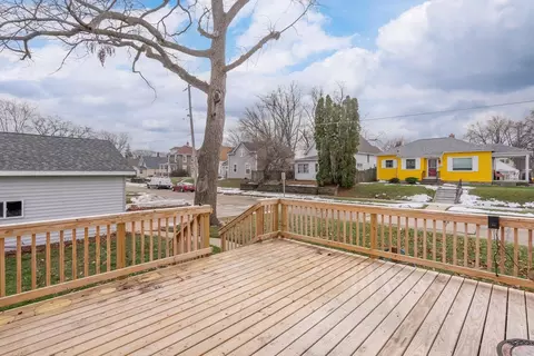 Exterior - 2334 5th St, Moline, IL 61265 photo 3 of 5