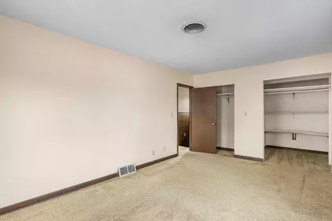 Bedroom - 2334 5th St, Moline, IL 61265 photo 2 of 4