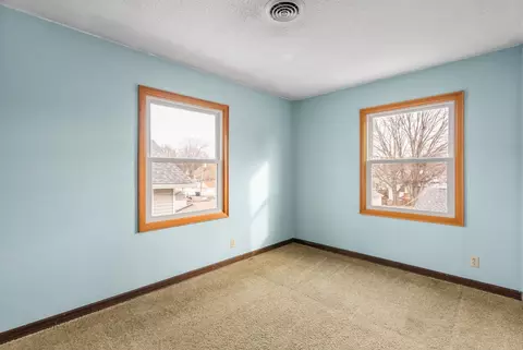 Bedroom - 2334 5th St, Moline, IL 61265 photo 4 of 4