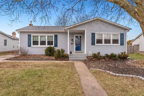 139 N Stewart St, Geneseo, IL 61254