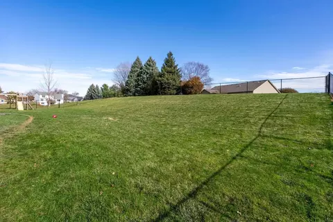 18 Nicholas Ct, Eldridge, IA 52748 photo 59