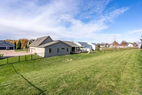 18 Nicholas Ct, Eldridge, IA 52748 photo 57