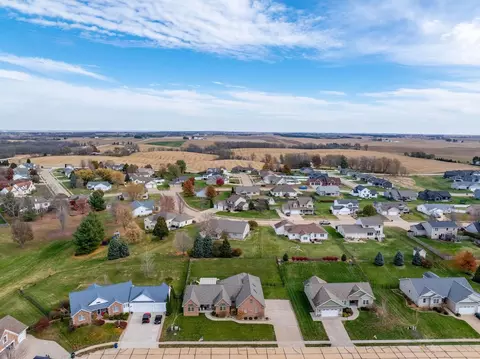 18 Nicholas Ct, Eldridge, IA 52748 photo 60