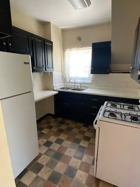 Kitchen - 2602 6th Ave, Moline, IL 61265 photo 5 of 5