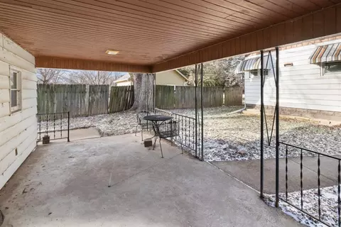 Exterior - 5108 6th Ave, Moline, IL 61265 photo 3 of 4