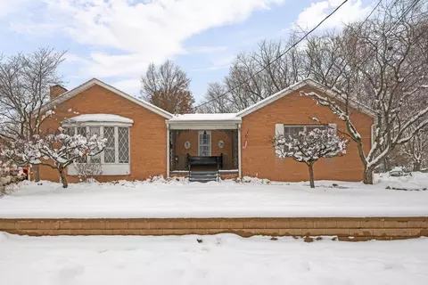 2701 47th St, Moline, IL 61265