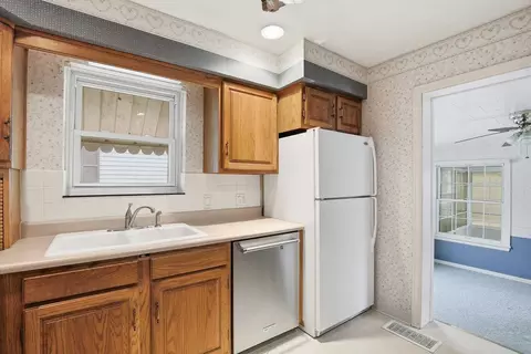 1923 31st Street A St, Moline, IL 61265 photo 21