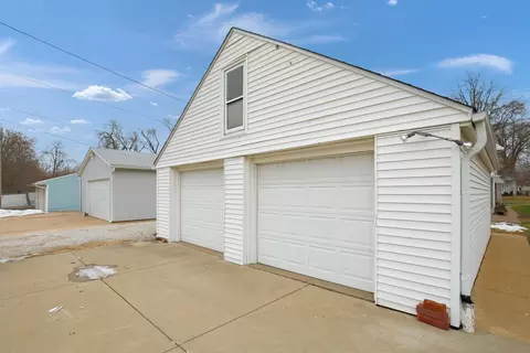 1923 31st Street A St, Moline, IL 61265 photo 48