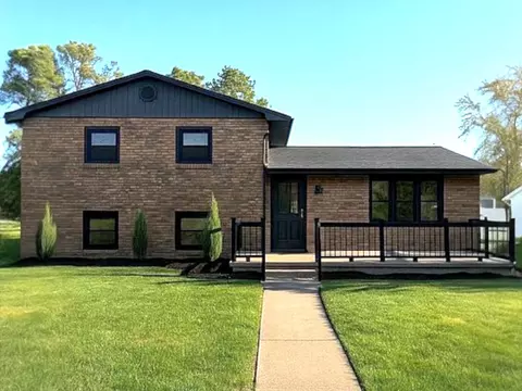 1103 W 10th St, Metropolis, IL 62960