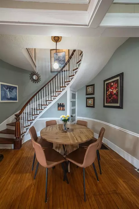 Dining - 207 E 4th St, Metropolis, IL 62960 photo 2 of 2