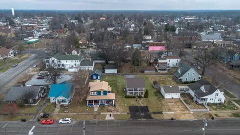View/Area - 207 E 4th St, Metropolis, IL 62960 photo 2 of 2