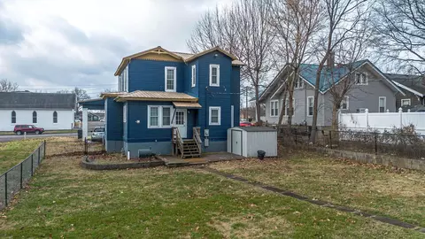 Exterior - 207 E 4th St, Metropolis, IL 62960 photo 7 of 7