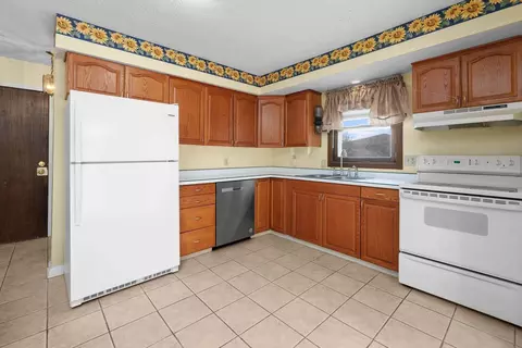 Kitchen - 111 Hillside Dr, Park View, IA 52748 photo 4 of 4