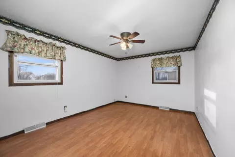 Bedroom - 111 Hillside Dr, Park View, IA 52748 photo 3 of 7