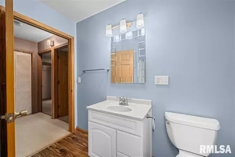 Entry Way - 304 7th St, Hampton, IL 61256 photo 4 of 5