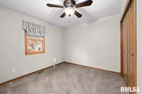 Bedroom - 304 7th St, Hampton, IL 61256 photo 2 of 4