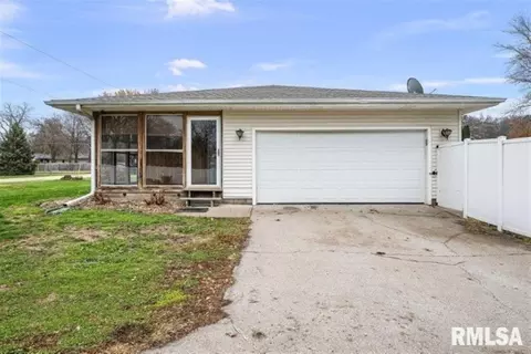 Other - 304 7th St, Hampton, IL 61256 photo 9 of 11