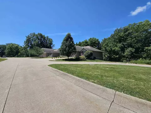 574-632 3rd St, Moline, IL 61265 photo 4