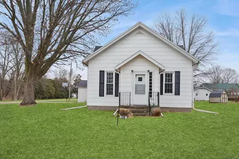 310 N Scott St, Alexis, IL 61412